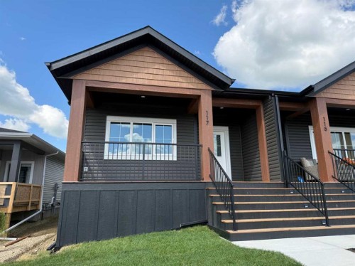 117 Gray Close  Sylvan Lake, AB T4S 0W4