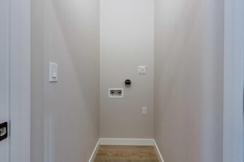 117 Gray Close, Sylvan Lake, AB - Indoor Photo Showing Other Room