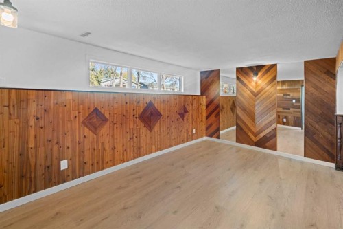 6209 42 Avenue, Camrose, AB - Indoor Photo Showing Other Room