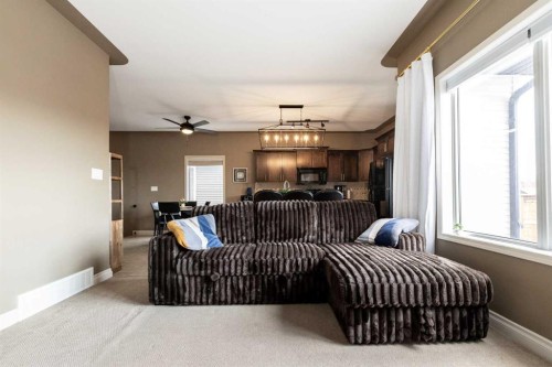 67 Bowman Circle, Sylvan Lake, AB - Indoor Photo Showing Bedroom