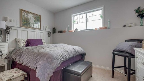 115 Redwood Boulevard, Springbrook, AB - Indoor Photo Showing Bedroom