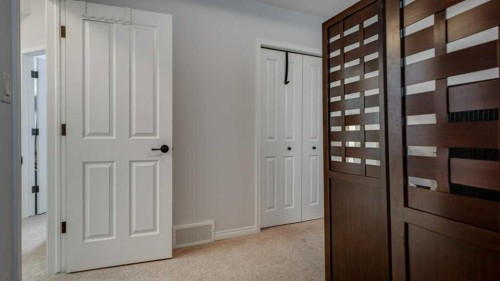 115 Redwood Boulevard, Springbrook, AB - Indoor Photo Showing Other Room