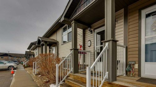 115 Redwood Boulevard, Springbrook, AB - Outdoor