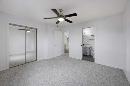 32 Hunter Road, Sylvan Lake, AB - Indoor