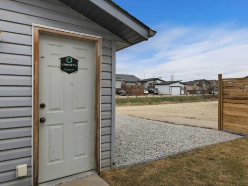 32 Hunter Road, Sylvan Lake, AB - Outdoor With Exterior