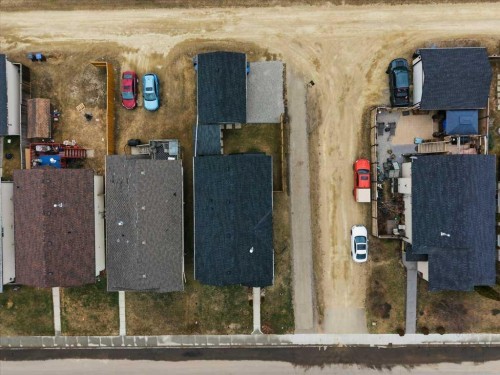 32 Hunter Road, Sylvan Lake, AB - Outdoor