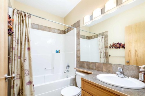 64 Lacey Close, Red Deer, AB - Indoor Photo Showing Bathroom