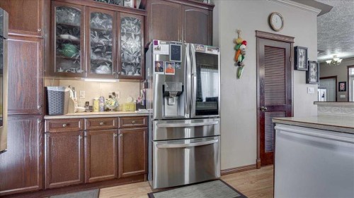 3 Ion Close, Red Deer, AB - Indoor Photo Showing Kitchen
