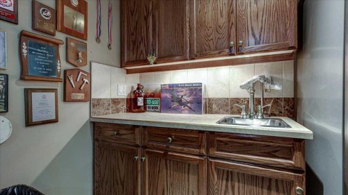 3 Ion Close, Red Deer, AB - Indoor Photo Showing Kitchen