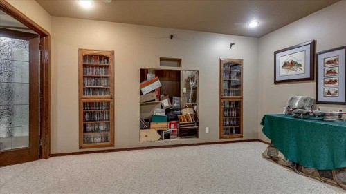 3 Ion Close, Red Deer, AB - Indoor