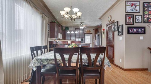 3 Ion Close, Red Deer, AB - Indoor Photo Showing Dining Room