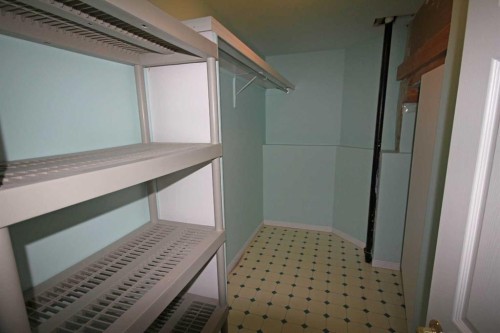 25 Willow Springs Crescent, Sylvan Lake, AB - Indoor Photo Showing Other Room