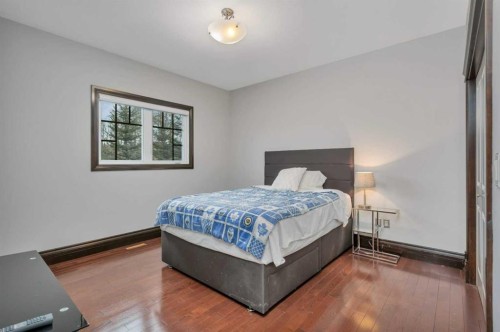 310 Jarvis Glen Way, Jarvis Bay, AB - Indoor Photo Showing Bedroom