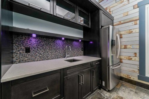 310 Jarvis Glen Way, Jarvis Bay, AB - Indoor Photo Showing Kitchen
