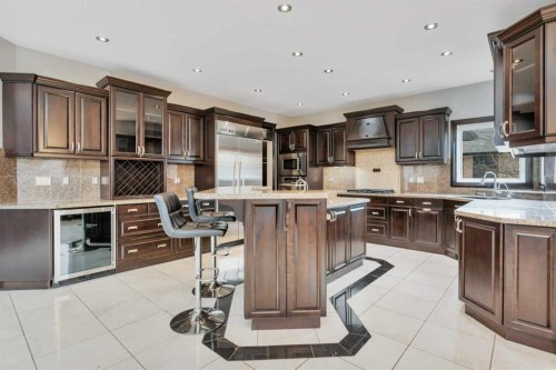310 Jarvis Glen Way, Jarvis Bay, AB - Indoor Photo Showing Kitchen With Upgraded Kitchen