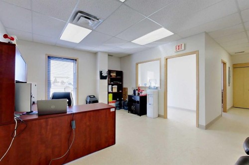 3-8 Gateway Boulevard, Rural Clearwater County, AB 