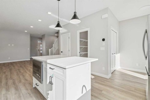 335 Fireside Drive, Cochrane, AB - Indoor Photo Showing Kitchen