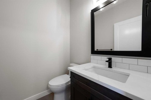 6336 26 Avenue, Camrose, AB - Indoor Photo Showing Bathroom