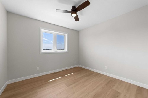 6336 26 Avenue, Camrose, AB - Indoor Photo Showing Other Room