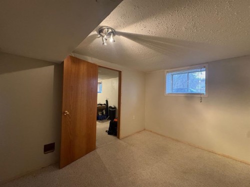 5319 47 Avenue, Wetaskiwin, AB - Indoor