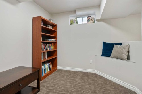 6313 Erickson Drive, Camrose, AB - Indoor Photo Showing Other Room