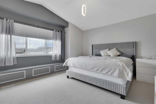 19 Oxley Close, Red Deer, AB - Indoor Photo Showing Bedroom