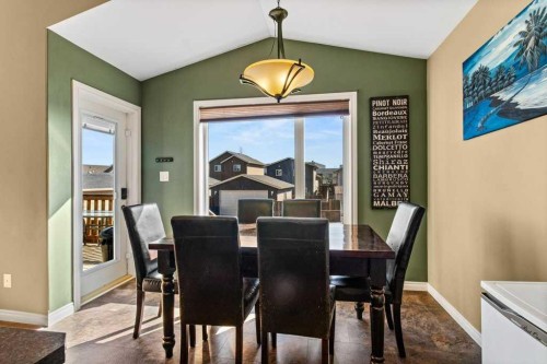 9 Cedar Crescent, Blackfalds, AB - Indoor Photo Showing Dining Room