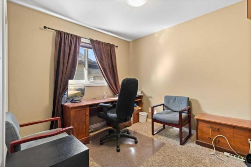 9 Cedar Crescent, Blackfalds, AB - Indoor Photo Showing Office