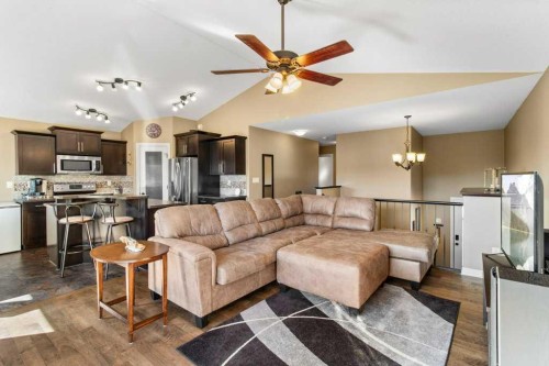 9 Cedar Crescent, Blackfalds, AB - Indoor Photo Showing Living Room