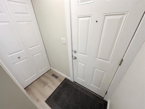 #16-5935 63 Street, Red Deer, AB - Indoor Photo Showing Other Room