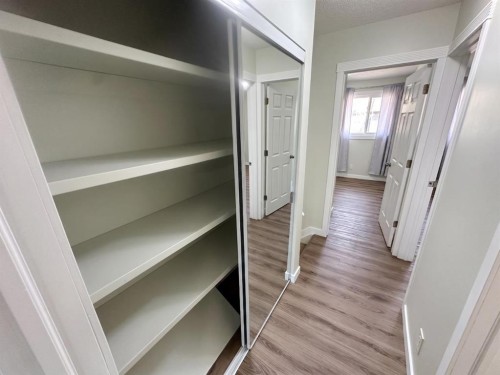 #16-5935 63 Street, Red Deer, AB - Indoor Photo Showing Other Room