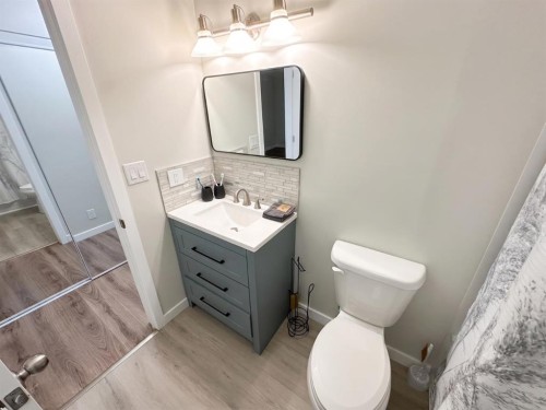 #16-5935 63 Street, Red Deer, AB - Indoor Photo Showing Bathroom