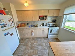 #302-4719 33 Street Red Deer, AB T4N 0N7