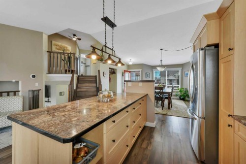 88 Premiere Crescent, Blackfalds, AB - Indoor Photo Showing Kitchen