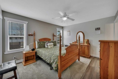 88 Premiere Crescent, Blackfalds, AB - Indoor Photo Showing Bedroom