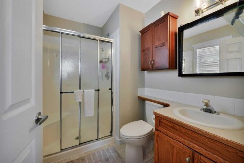 88 Premiere Crescent, Blackfalds, AB - Indoor Photo Showing Bathroom