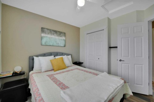 88 Premiere Crescent, Blackfalds, AB - Indoor Photo Showing Bedroom