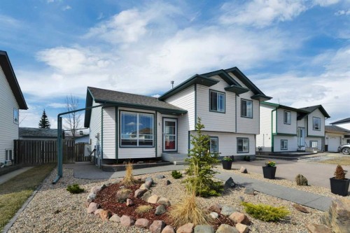 88 Premiere Crescent, Blackfalds, AB - Outdoor