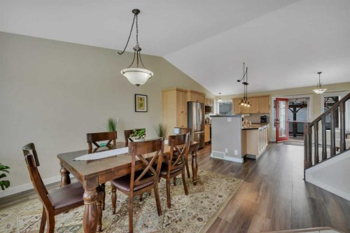 88 Premiere Crescent, Blackfalds, AB - Indoor Photo Showing Dining Room