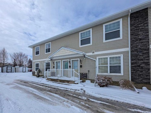 37-20 Jacobs Close, Red Deer, AB - Outdoor