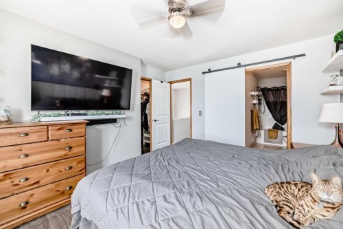 42 Jade Place, Red Deer, AB - Indoor Photo Showing Bedroom