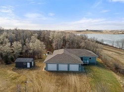 225 Lindgren Street Ferintosh, AB T0B 1M0