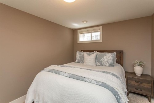 21 Dandell Close, Red Deer, AB - Indoor Photo Showing Bedroom