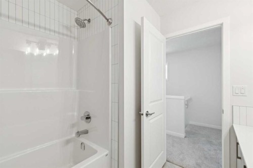 74 Lucas Heath Nw, Calgary, AB - Indoor Photo Showing Bathroom