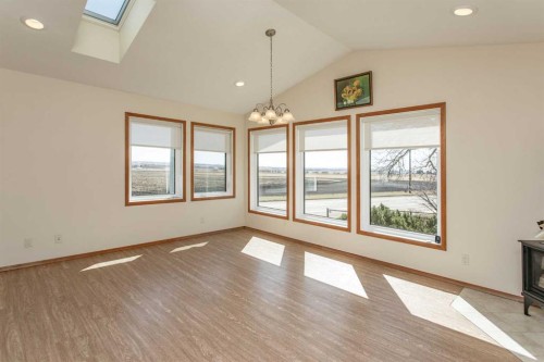 13 43 Avenue Close, Lacombe, AB - Indoor Photo Showing Other Room