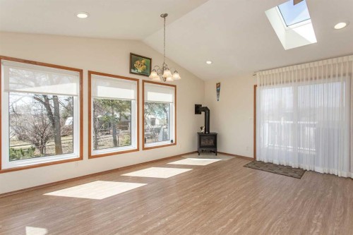 13 43 Avenue Close, Lacombe, AB - Indoor Photo Showing Other Room