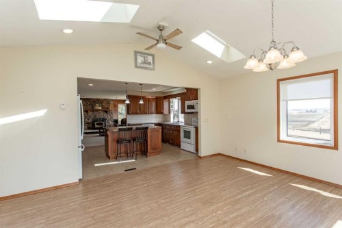 13 43 Avenue Close, Lacombe, AB - Indoor