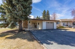 13 43 Avenue Close Lacombe, AB T4L 1V8
