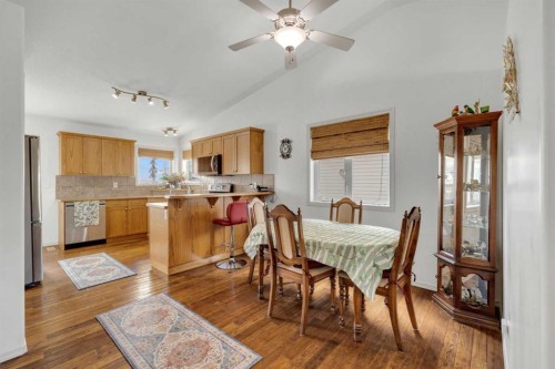 88 Valentine Crescent, Red Deer, AB - Indoor Photo Showing Dining Room