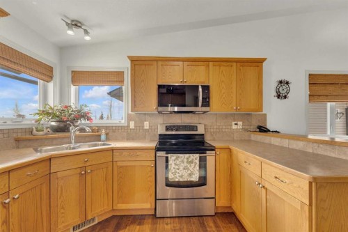 88 Valentine Crescent, Red Deer, AB - Indoor Photo Showing Kitchen With Double Sink